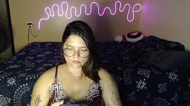 GoddessChaar online show from 4, 12, 2025