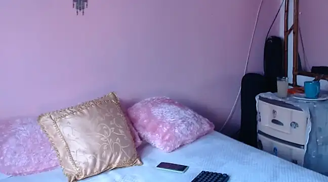 Maddy Jhonsson online show from 22, 2, 2025