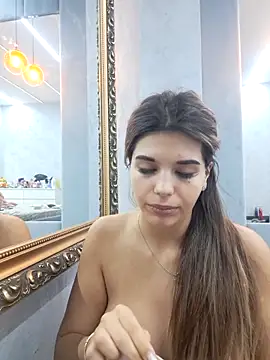 Bella Posh online show from 13, 11, 2025