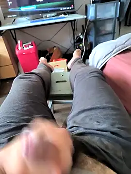 Snapshot of Aloxix chatting on 29, 9, 2025 Aloxix online show from 29, 9, 2025