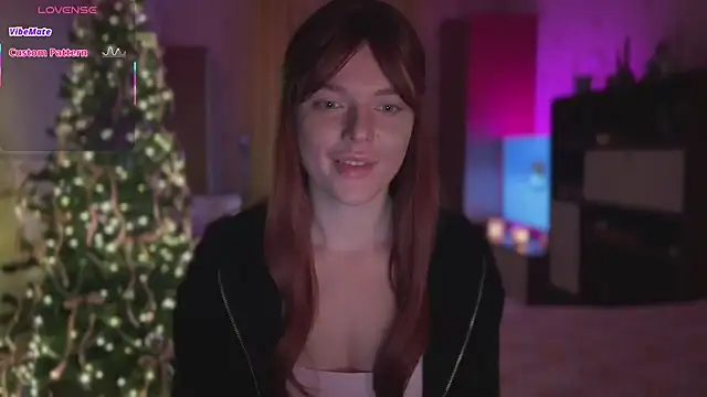 CherryRed Girl online show from 20, 12, 2025