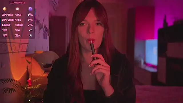 CherryRed Girl online show from 15, 4, 2026