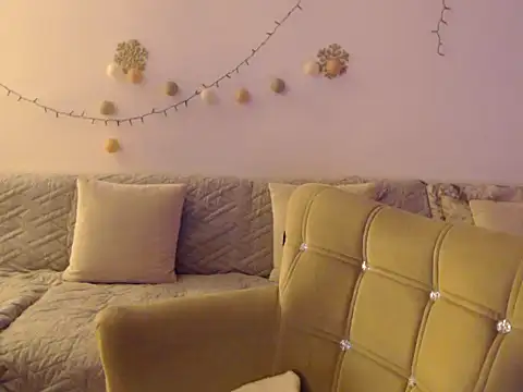 Snapshot of YourfantasyGiuly chatting on 7, 6, 2026 YourfantasyGiuly online show from 7, 6, 2026