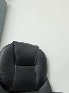 Megan-01- online show from 7, 4, 2026