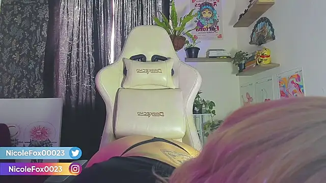 Snapshot of NicoleFox23_ chatting on 14, 3, 2025 NicoleFox23 online show from 14, 3, 2025