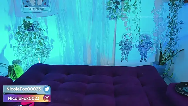 NicoleFox23  online show from 8, 4, 2026