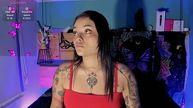 ChloeAllennn online show from 24, 5, 2026