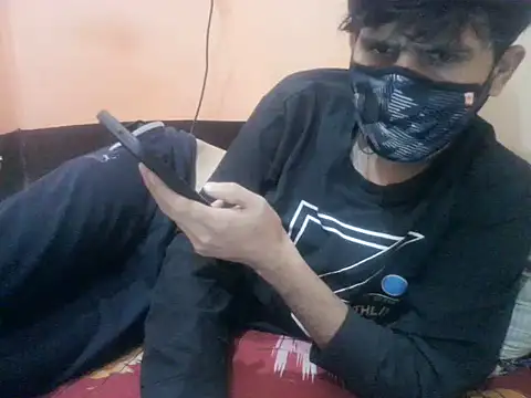 Snapshot of rahulkajuuu0909 chatting on 17, 11, 2025 rahulkajuuu0909 online show from 17, 11, 2025