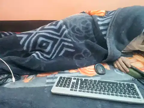 Snapshot of rahulkajuuu0909 chatting on 26, 11, 2025 rahulkajuuu0909 online show from 26, 11, 2025