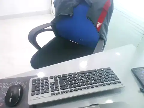 Snapshot of rahulkajuuu0909 chatting on 29, 11, 2025 rahulkajuuu0909 online show from 29, 11, 2025