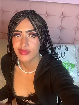 MichelleDiaz Pink online show from 4, 3, 2025