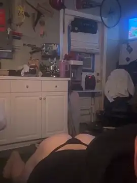 Polaroid White online show from 15, 12, 2025