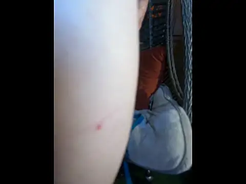 Polaroid White online show from 17, 12, 2025