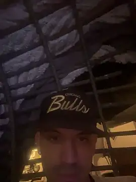 Polaroid White online show from 20, 12, 2025