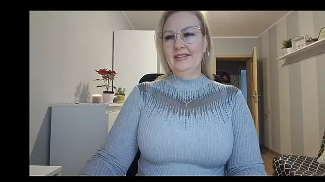 Snapshot of DianaLive chatting on 7, 1, 2026 DianaLive online show from 7, 1, 2026
