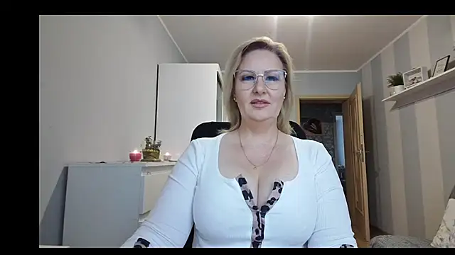 Snapshot of DianaLive chatting on 17, 2, 2026 DianaLive online show from 17, 2, 2026