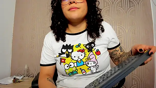 BloodyMaary  online show from 1, 3, 2025