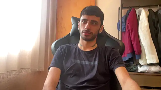 Snapshot of iendriw chatting on 2, 10, 2025 iendriw online show from 2, 10, 2025