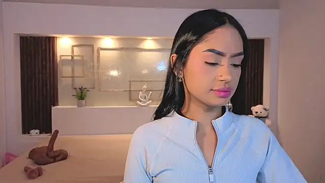 Snapshot of ChloeMoon9 chatting on 27, 10, 2025 ChloeMoon9 online show from 27, 10, 2025