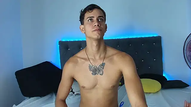 Maximiliano  Fire online show from 8, 9, 2025