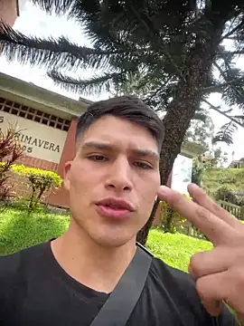 Snapshot of MaxxxSteil chatting on 13, 3, 2025 MaxxxSteil online show from 13, 3, 2025