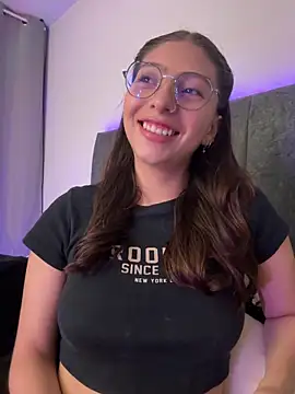 Dirty-Bunnyyy online show from 20, 4, 2026