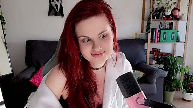 Della Ideal online show from 2, 12, 2025