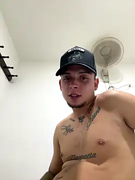 Snapshot of Cristopher1112 chatting on 31, 10, 2025 Cristopher1112 online show from 31, 10, 2025