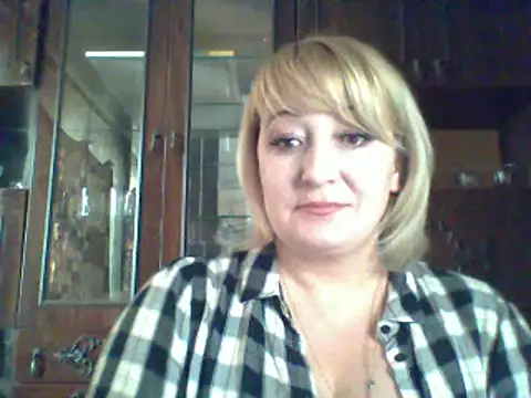 ArielXLoveresss online show from 5, 3, 2025