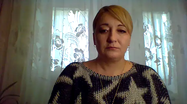 ArielXLoveresss online show from 9, 3, 2025