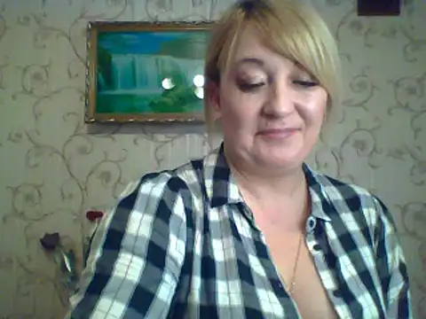 ArielXLoveresss online show from 10, 3, 2025