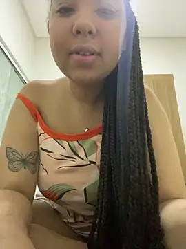 Snapshot of KiaraCut chatting on 2, 6, 2026 KiaraCut online show from 2, 6, 2026