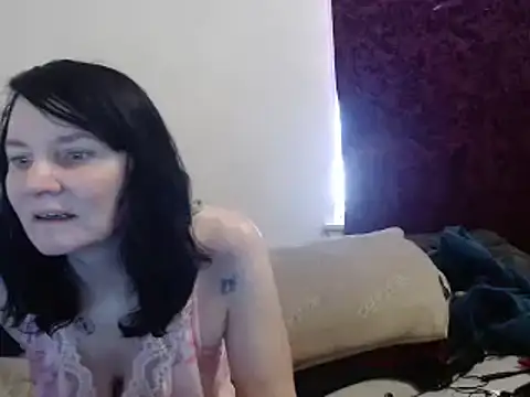 Hotmodel1984 online show from 22, 1, 2025