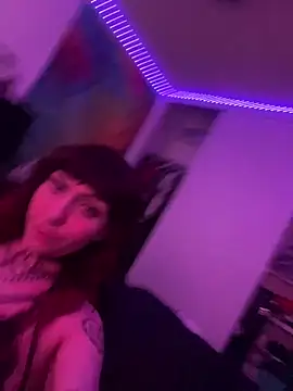 ChrryFoxx online show from 25, 2, 2025