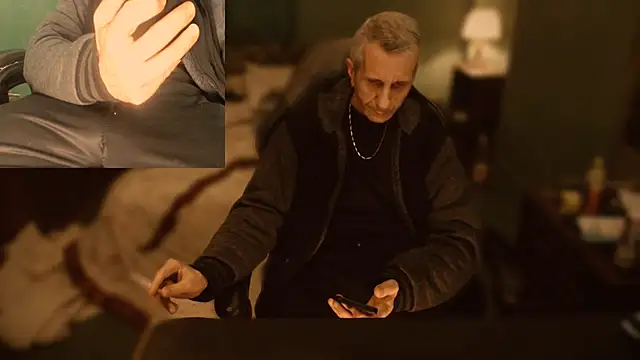 Snapshot of maxdaddy690 chatting on 23, 12, 2024 maxdaddy690 online show from 23, 12, 2024