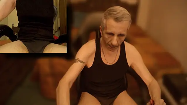 Snapshot of maxdaddy690 chatting on 1, 3, 2025 maxdaddy690 online show from 1, 3, 2025