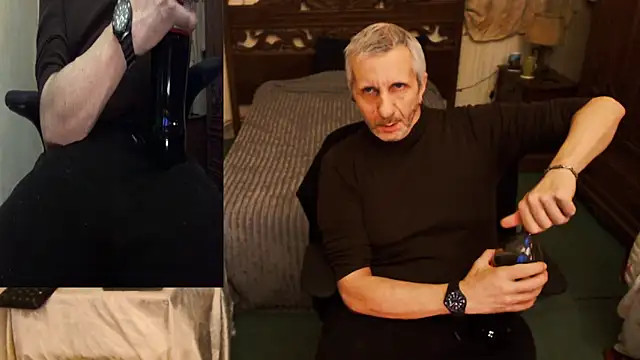 Snapshot of maxdaddy690 chatting on 5, 11, 2025 maxdaddy690 online show from 5, 11, 2025