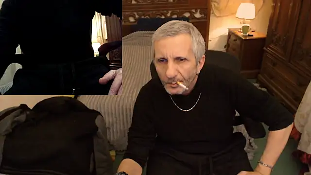 Snapshot of maxdaddy690 chatting on 26, 11, 2025 maxdaddy690 online show from 26, 11, 2025