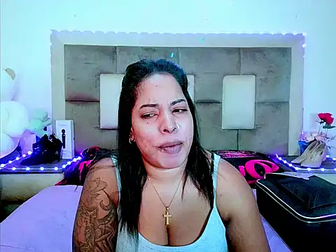 Snapshot of indiantopaz694u chatting on 26, 6, 2026 indiantopaz694u online show from 26, 6, 2026