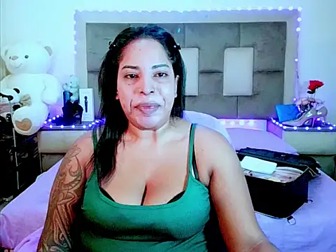 Snapshot of indiantopaz694u chatting on 15, 7, 2026 indiantopaz694u online show from 15, 7, 2026