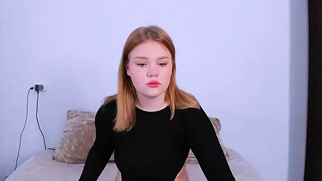 Snapshot of LaseyMoon chatting on 25, 10, 2025 LaseyMoon online show from 25, 10, 2025