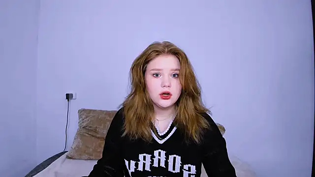 Snapshot of LaseyMoon chatting on 9, 1, 2026 LaseyMoon online show from 9, 1, 2026