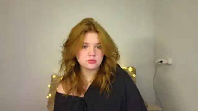 Snapshot of LaseyMoon chatting on 7, 2, 2026 LaseyMoon online show from 7, 2, 2026