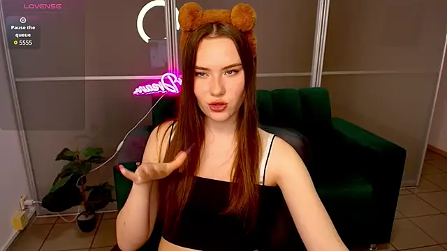 ElenaOconar online show from 9, 10, 2025