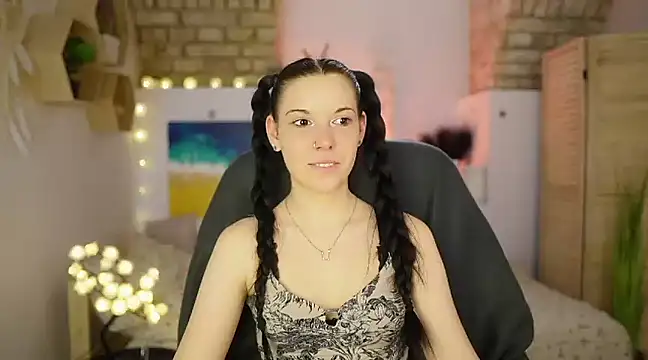 April Olsen online show from 6, 3, 2025