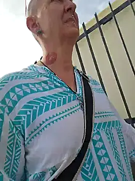 Snapshot of Emma_Milf25 chatting on 26, 11, 2025 Emma Milf25 online show from 26, 11, 2025