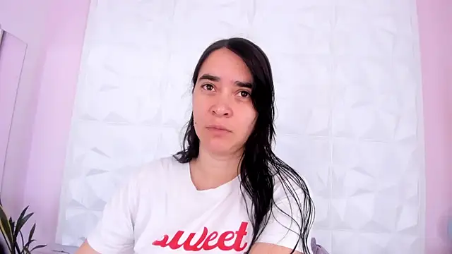 Valeriagomez  online show from 28, 10, 2025