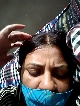 Snapshot of Disha2870 chatting on 5, 3, 2025 Disha2870 online show from 5, 3, 2025