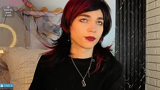 MaeveKuro online show from 11, 11, 2025