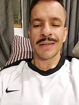 juniortche1313 online show from 2, 12, 2025